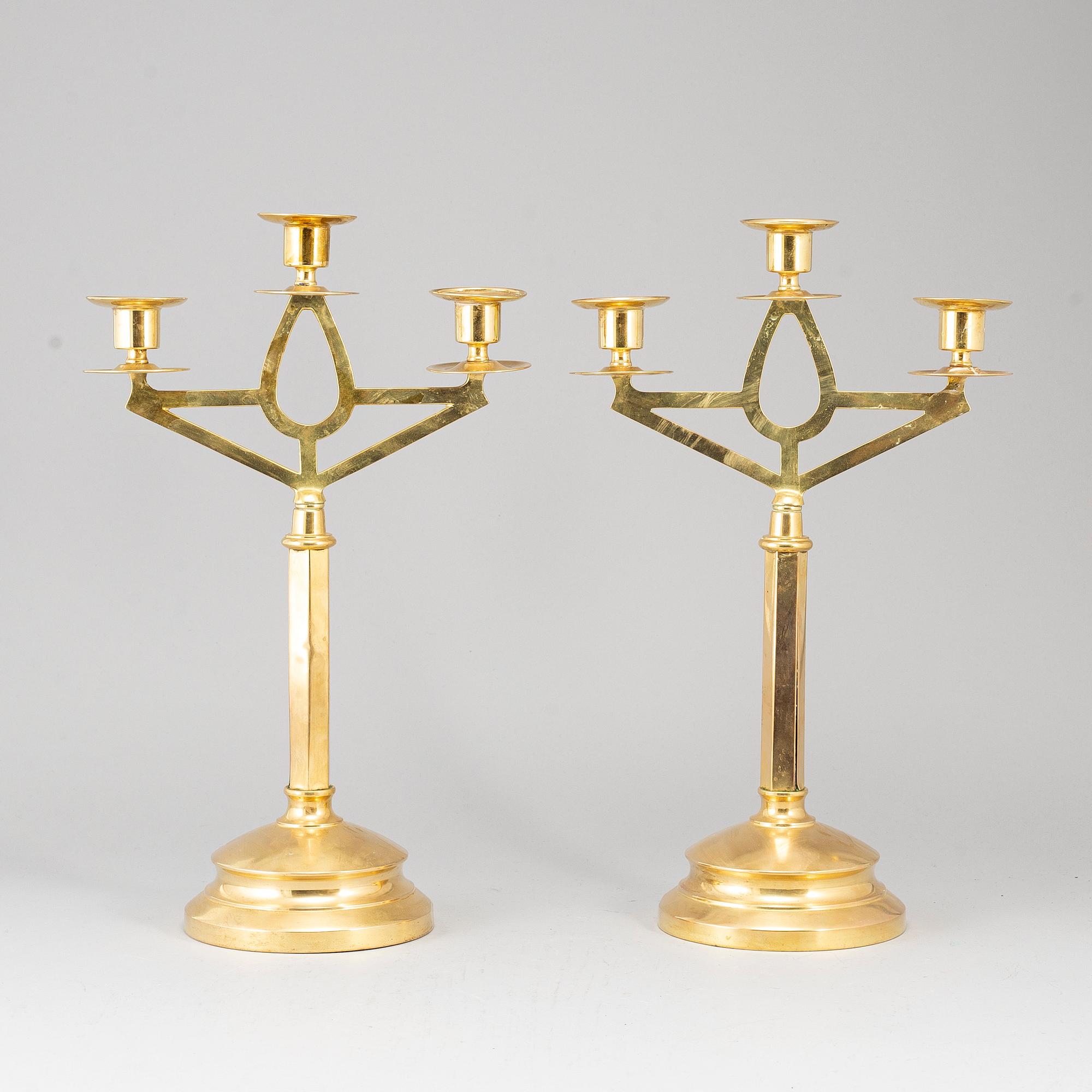 KANDELABRAR, ett par, mässing, jugend, 1900-talets början.