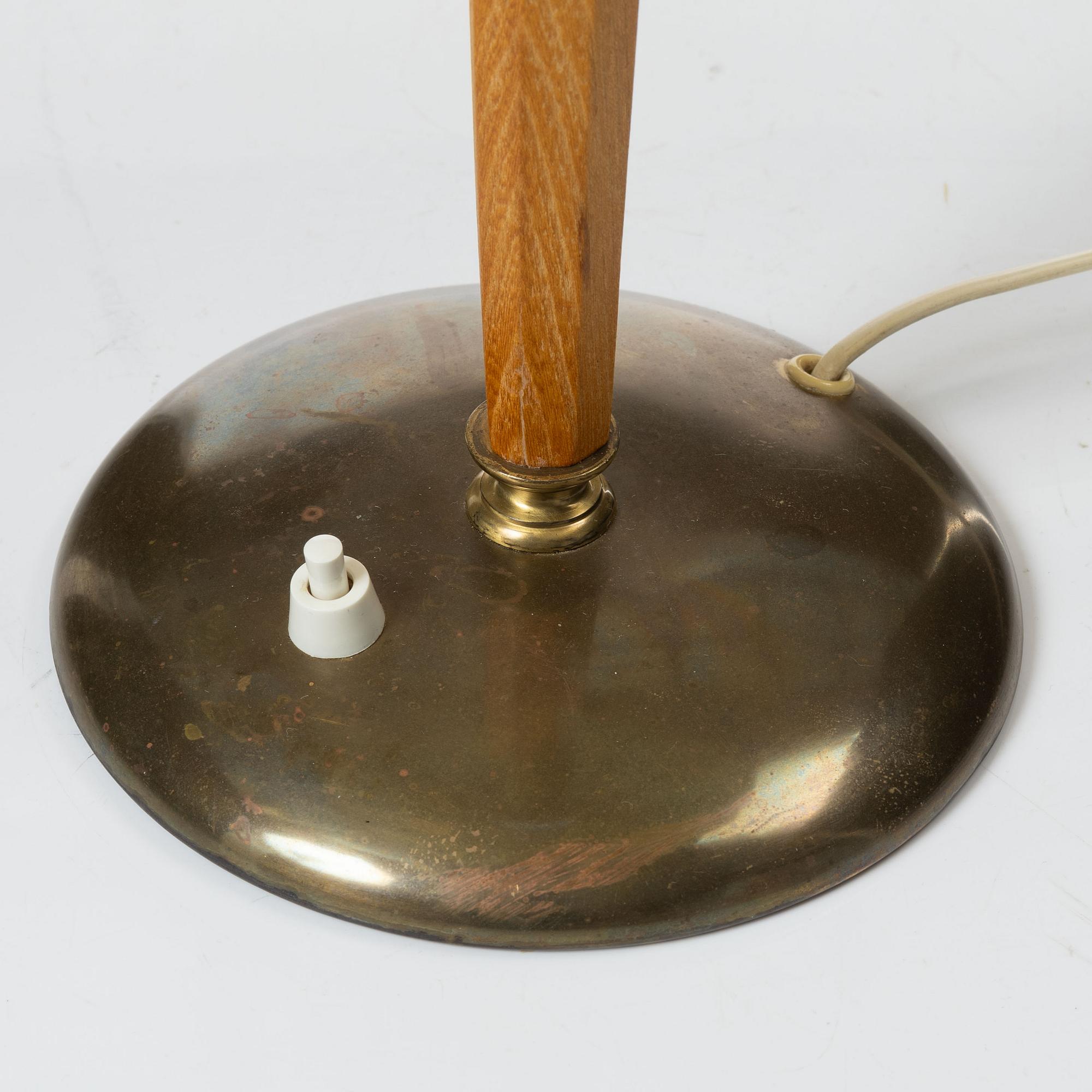 Bertil Brisborg, a table lamp model "31915", Nordiska Kompaniet, 1940s.