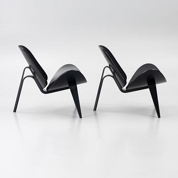 Hans J. Wegner, Fåtöljer, ett par, CH07, "Shell Chair", Carl Hansen, Danmark.