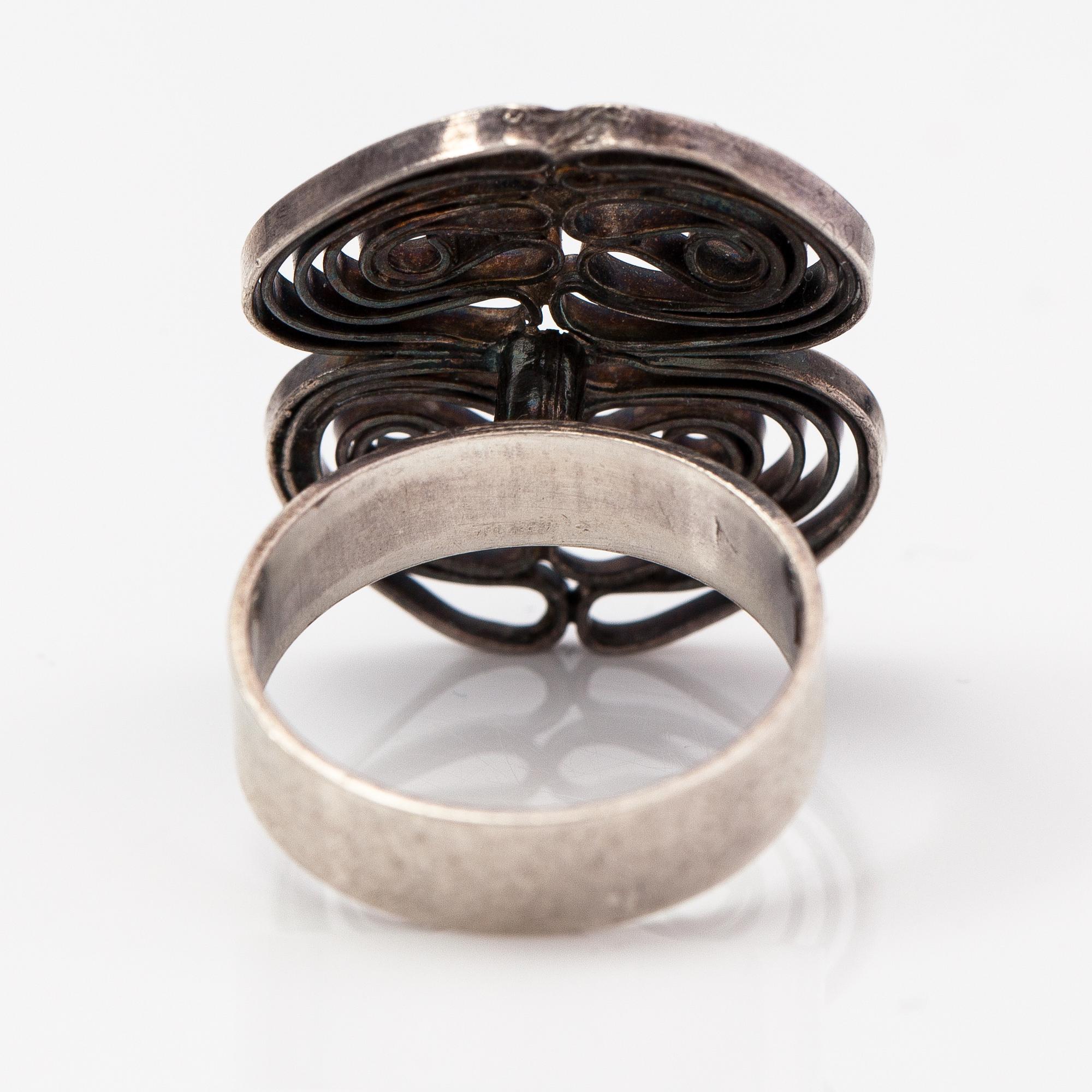 Liisa Vitali, "Kissantassut", a pari of sterling silver earrings and a ring. Westerback, Helsinki 1971.