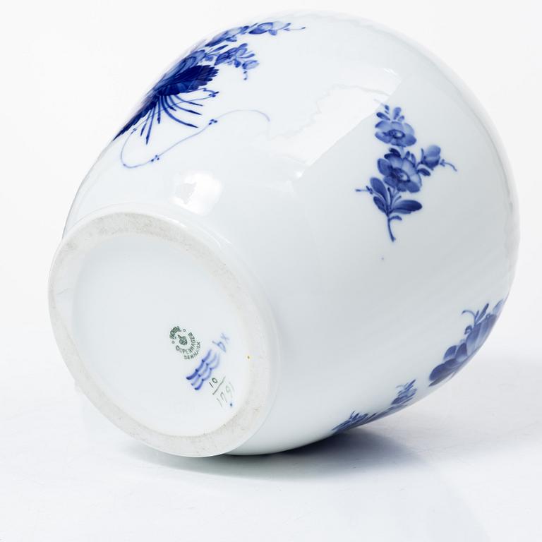Royal Copenhagen, urn with lid, "Blue Flower".