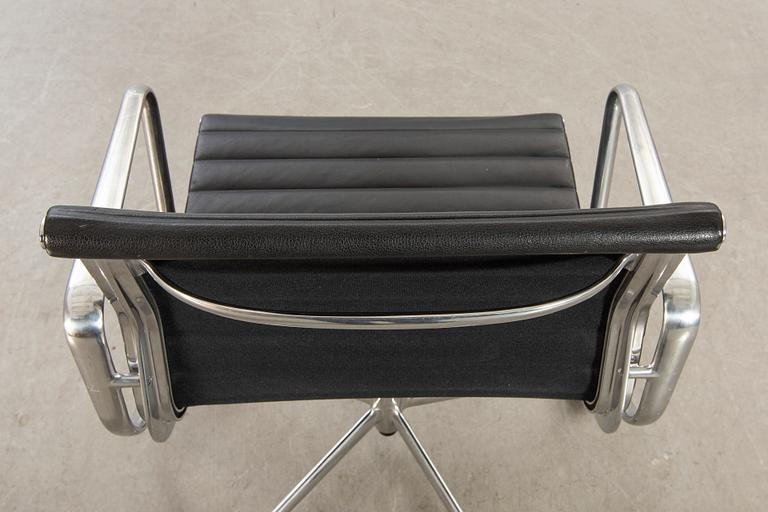 Charles and Ray Eames chair "EA 117" Vitra 21st century.