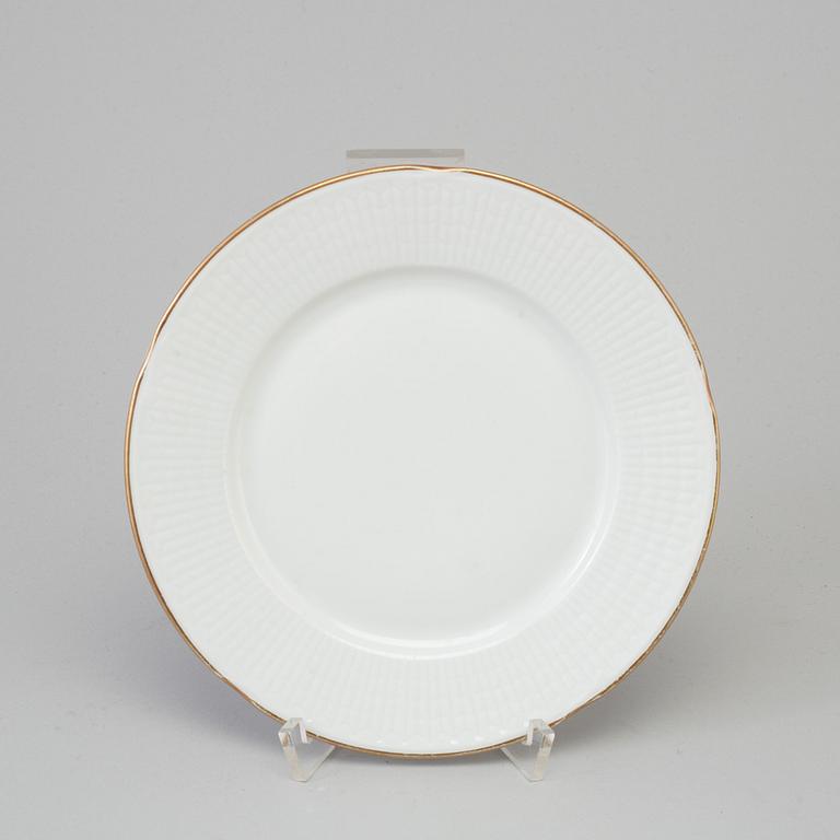 96 pieces of 20th century "Swedish Grace" porcelain service, made by Rörstrand.