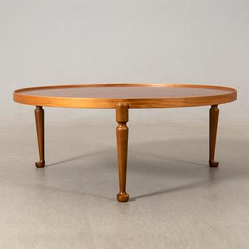 Josef Frank, soffbord, modell 2139 för Firma Svenskt Tenn.