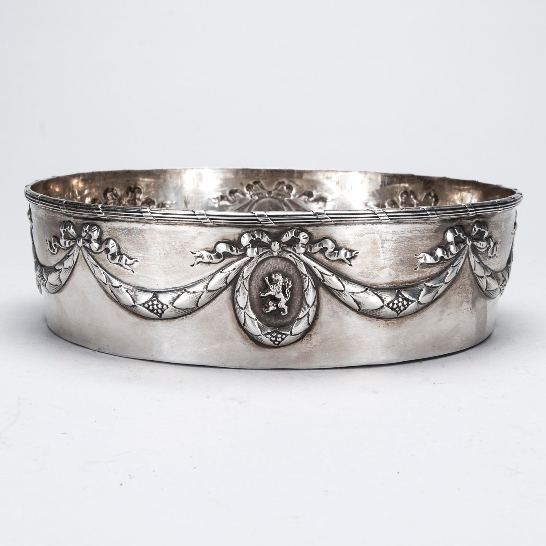 SKÅLFAT / SERVERINGSSKÅL, 930 silver, Tyskland, ca 1900. Vikt 567,4 g.