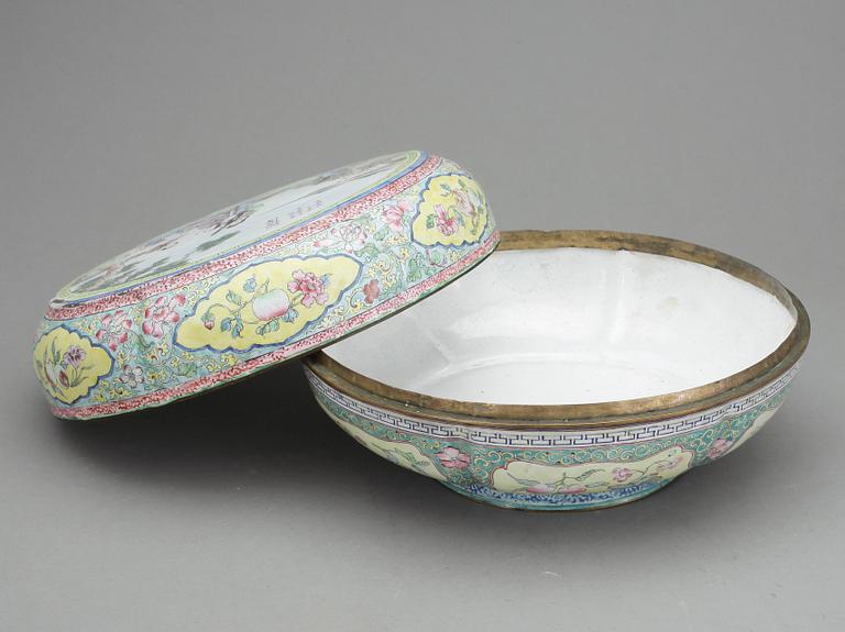 ASK med LOCK, cloisonne, Kina, Sen Qing dynasti.