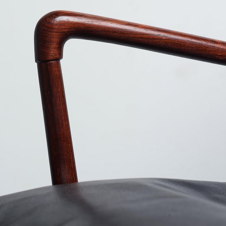 Ole Wanscher, karmstolar, ett par "Colonial Chair, PJ 149", Poul Jeppesen, Danmark.