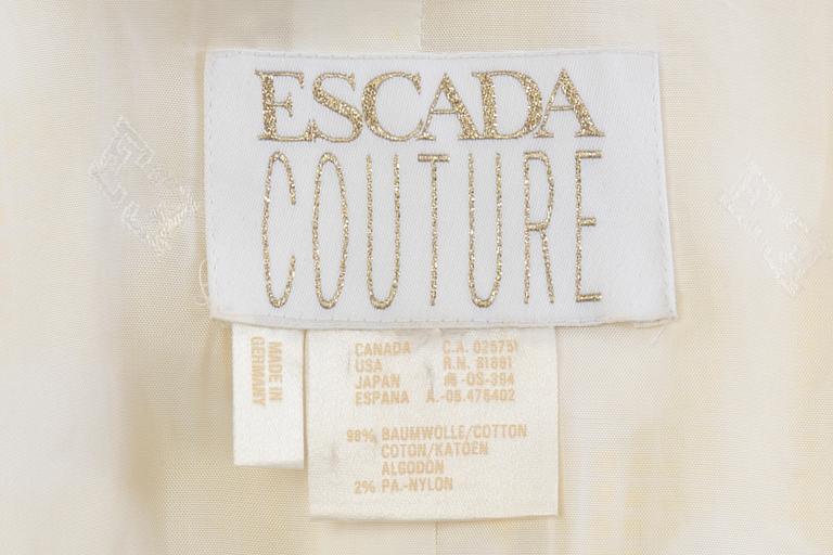 DRÄKT, Escada Couture.