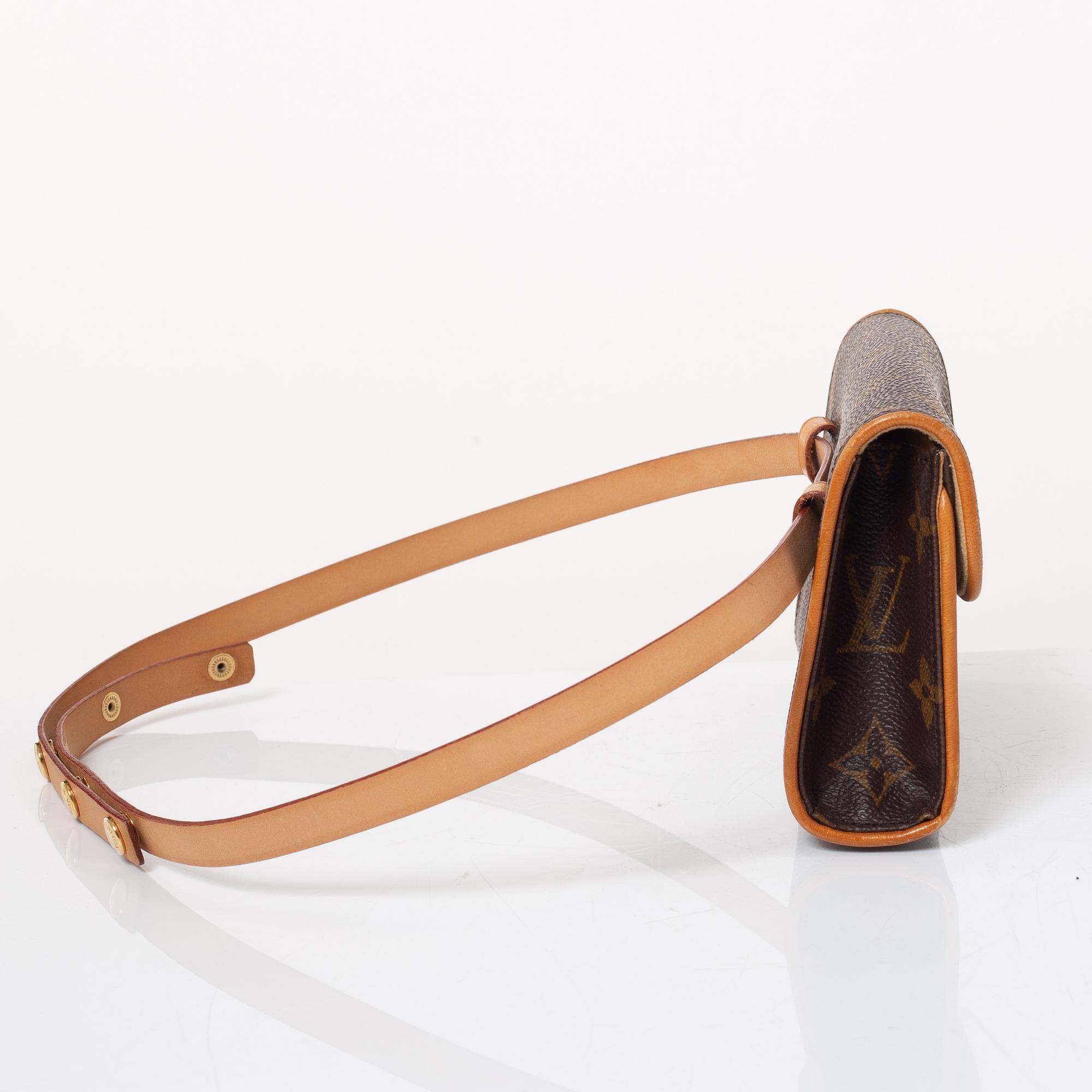 Louis Vuitton, midjeväska, "Florentine Pochette", XS.