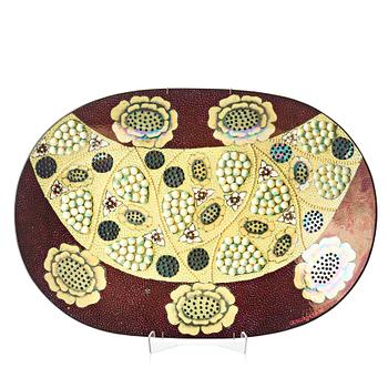 71. Birger Kaipiainen, a stoneware dish, Arabia, Finland.