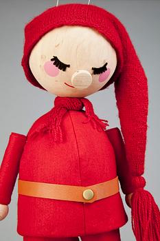 NISSE SNARK MED STEGE, NK 2014, JoAnn Tan Studio.