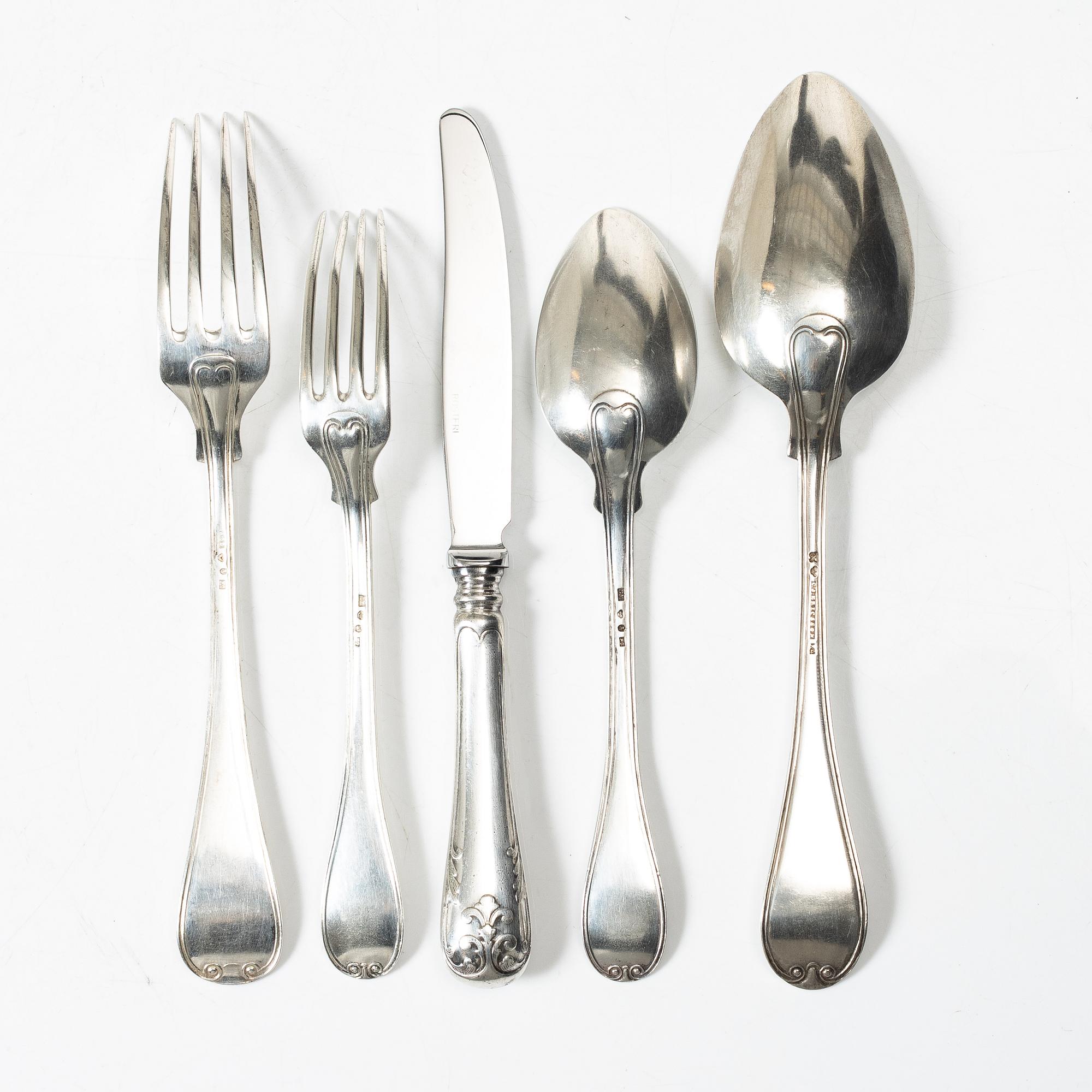 A Swedish silver cutlery service, model "Gammal fransk", including with mark of G Möllenborg, Stockholm 1907 (24 pieces).