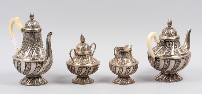 KAFFE och TESERVIS, 4 delar. Silver.