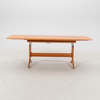 A 1950/60s teak coffee table/dining table.