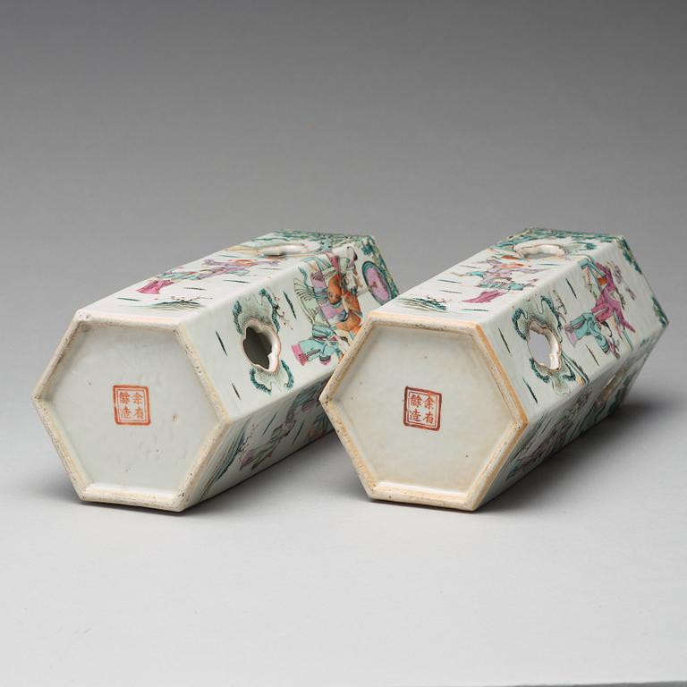 A set of two of famille rose lanterns/hat stands, Qing dynasty, late 19th Century.