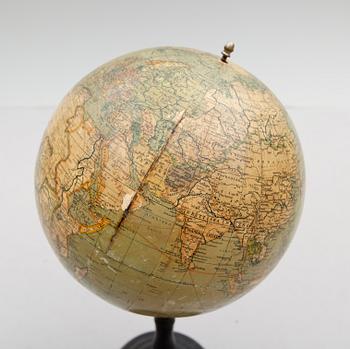 JORDGLOB, Dr Krauses Handels- och Samfärdsglob, 1900-talets första hälft.