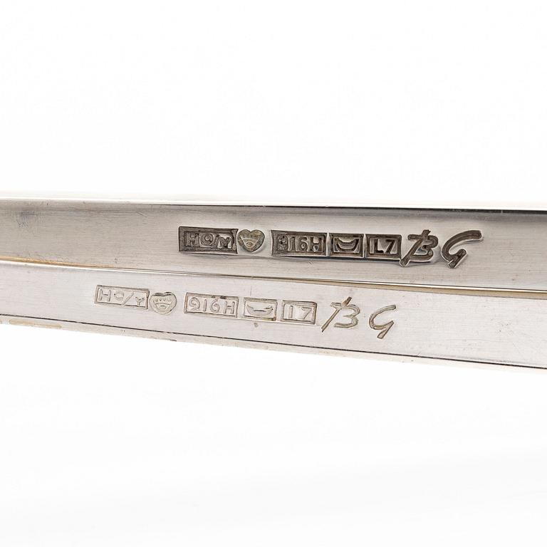 Bertel Gardberg, jääpalaotin ja kaviaarilusikka, sterlinghopeaa, "Birgitta", Hopeatehdas Oy, Helsinki 1962 ja 1964.