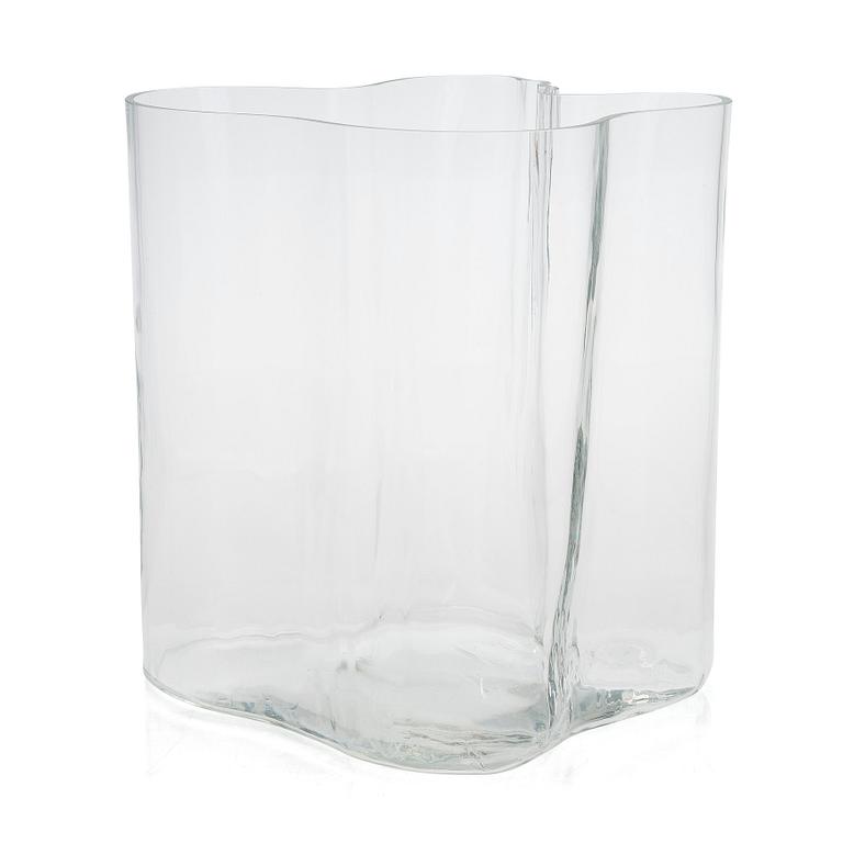 Alvar Aalto, A glass vase '3031', signed Alvar Aalto 111/ 1990.