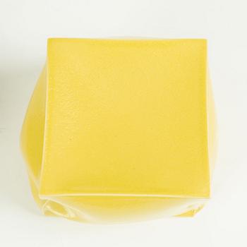 Åsa Johansson, skulpturer, 2 st "Sunny Day, Sunny Cubes", 2021.