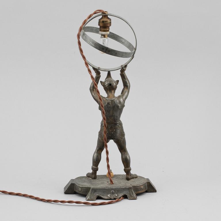 BORDSLAMPA, omkring sekelskiftet 1900.