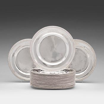 166. A set of 24 English mid 18th century silver plates, mark of George Methuen, London 1756.