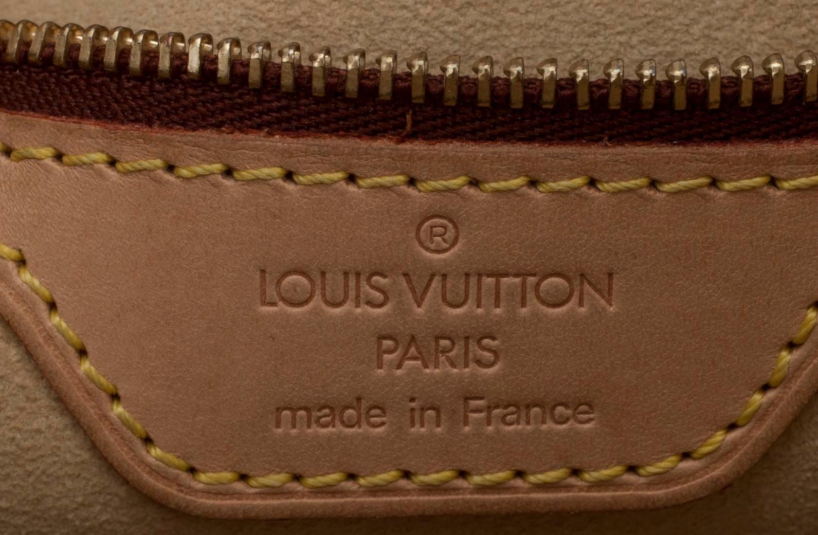 AXELREMSVÄSKA, "Looping", Louis Vuitton, i originaldustbag.