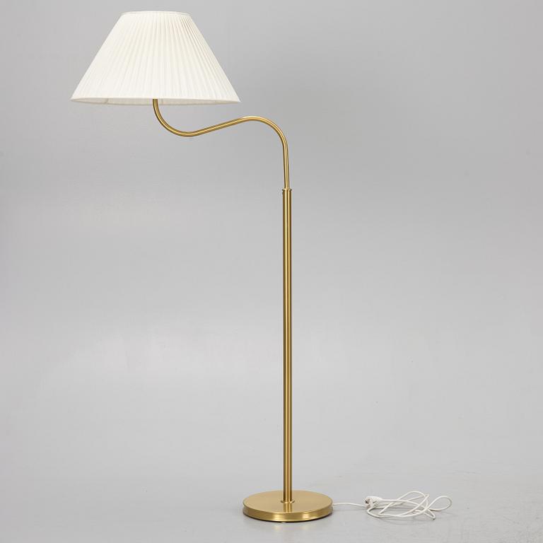 Josef Frank, Floor lamp, "Stora Kamelen", model 2368/2148, Svenskt Tenn.