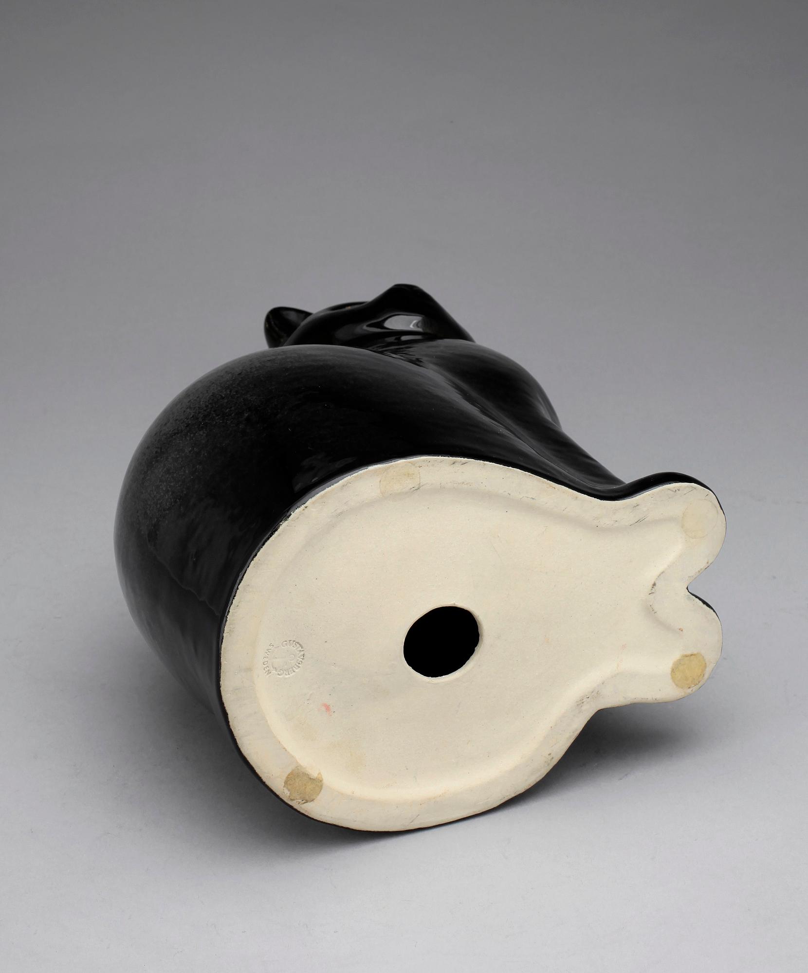 FIGURIN, keramik. Lisa Larson, Gustavsberg 1900-talets slut.