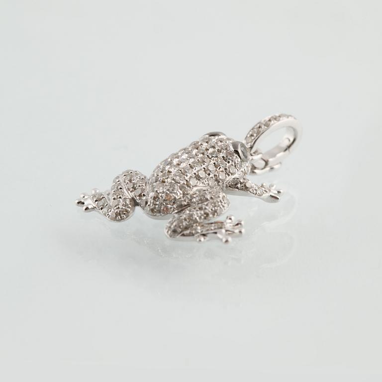 HÄNGE, 18K vitguld med 126 briljantslipade diamanter, 0.58 ct. Vikt 2,5 gram.