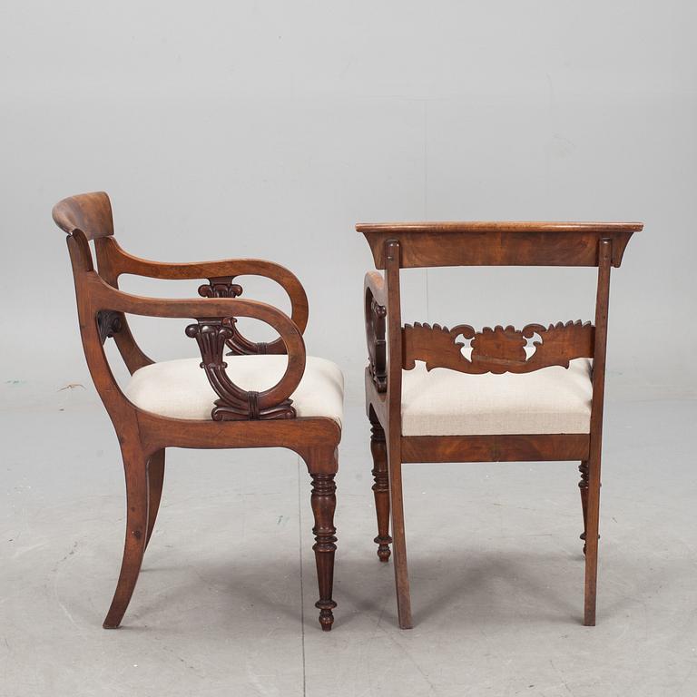 KARMSTOLAR, ett par, senempire, 1800-talets mitt.