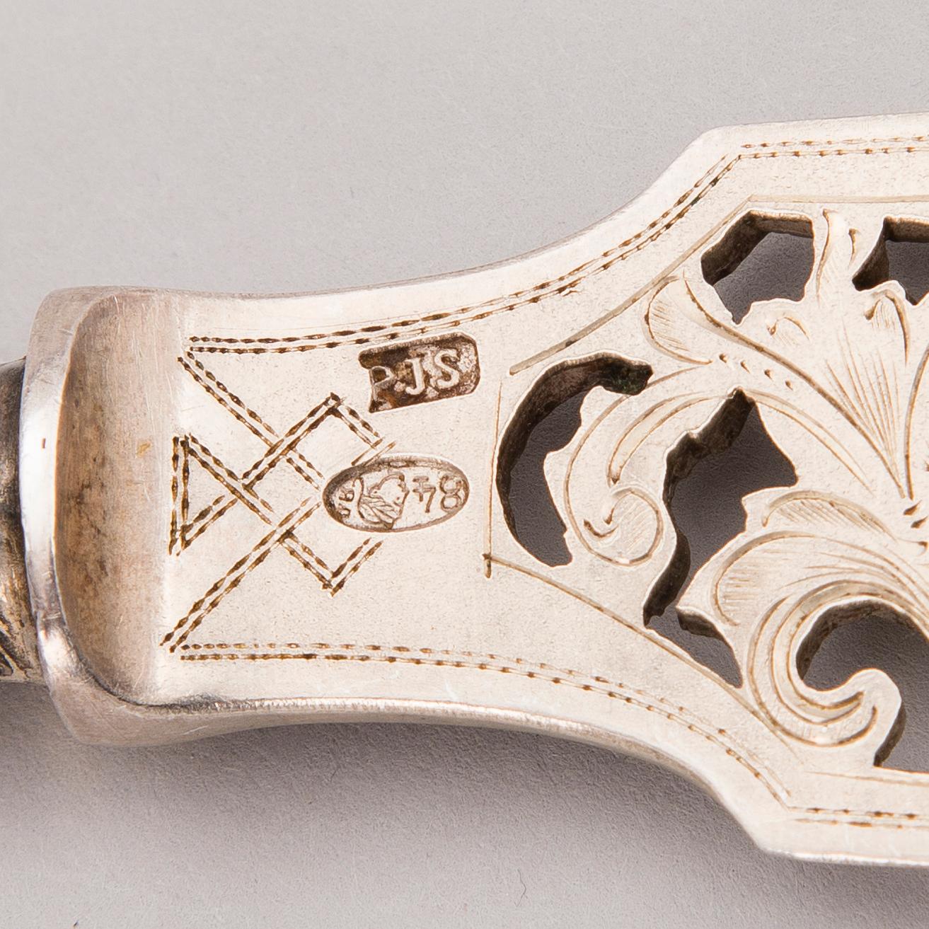 Russian silver fish serving cutlery, 2 pcs, mark of A. B. Ljubavin and P. Silvennoinen, Saint Petersburg, around 1900.