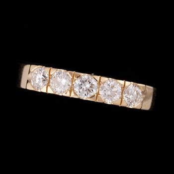 RING, 18k guld, diamanter. Vikt ca 4,1 g.