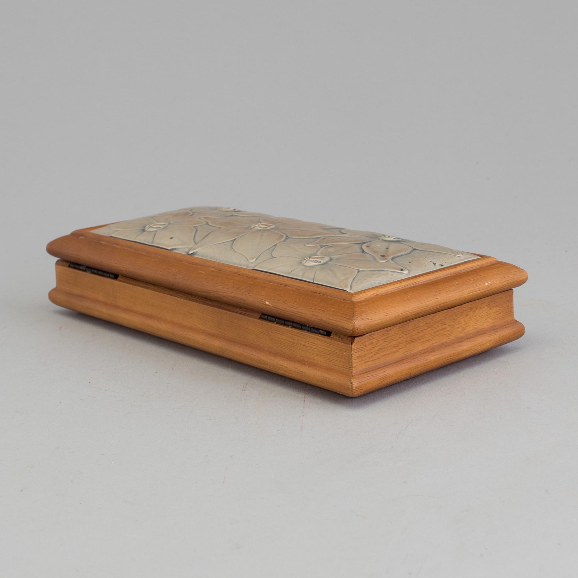 ASK med LOCK, trä och sterlingsilver, 1900-tal.