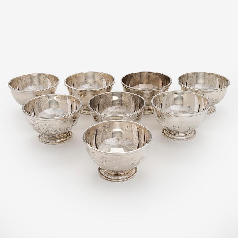 Jälkiruokakulhoja, 8 kpl, sterlinghopeaa, Bryan Savage Englanti 1979.
