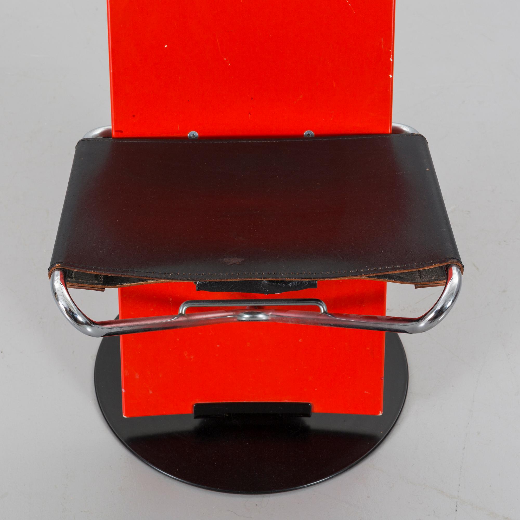 BÖRGE LINDAU & BO LINDECRANTZ, stol, "Plankan" För Svensson i Lammhult 1985.