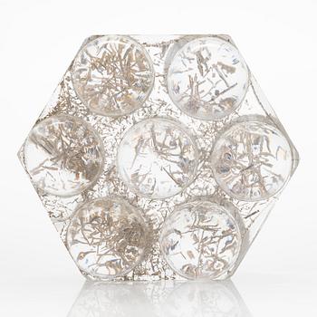 Nanny Still, a signed "Focus" glass sculpture from 1970s.