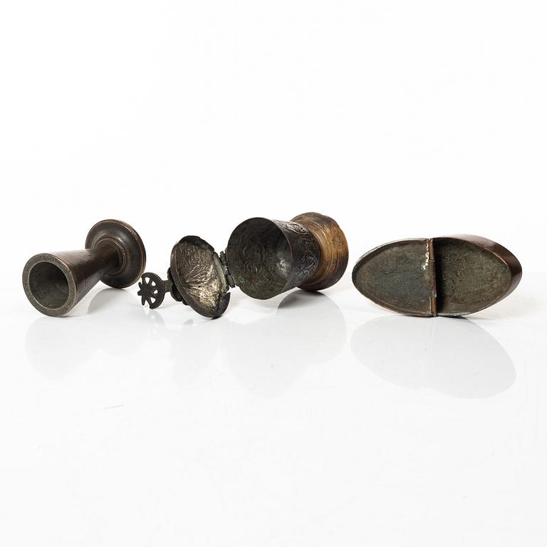 A set of three copper objects, 18th / 19th century.