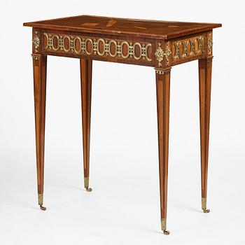 A Gustavian late 18th century table by Anders Lundelius (master in Stockholm 1778-1823), not signed.