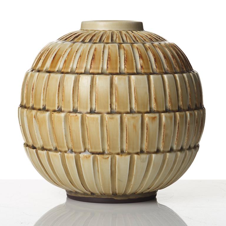 Gertrud Lönegren, a stoneware vase, Rörstrand, Sweden 1936-41.