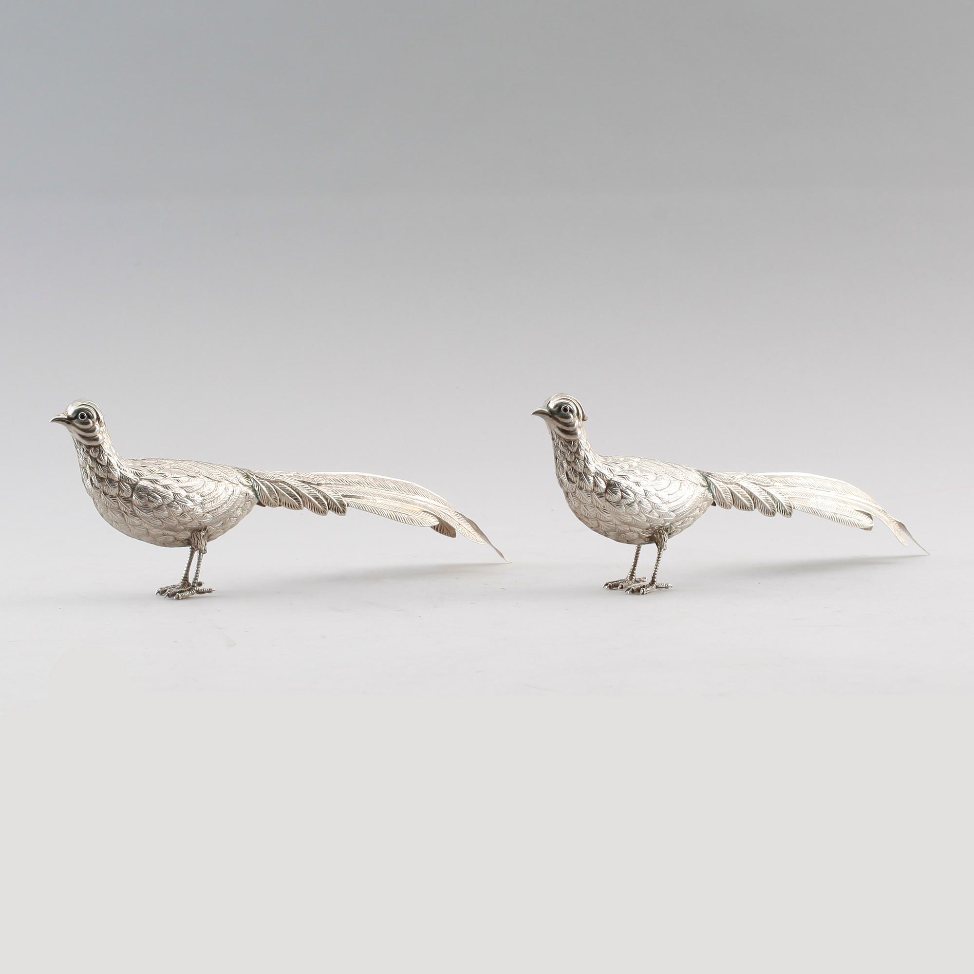 FIGURER, 1 par, silver, sydeuropa, 1900-talets andra hälft. Vikt ca 152 g.