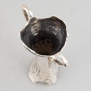 A sterling silver Art Nouveau-style vase, 20th Century.