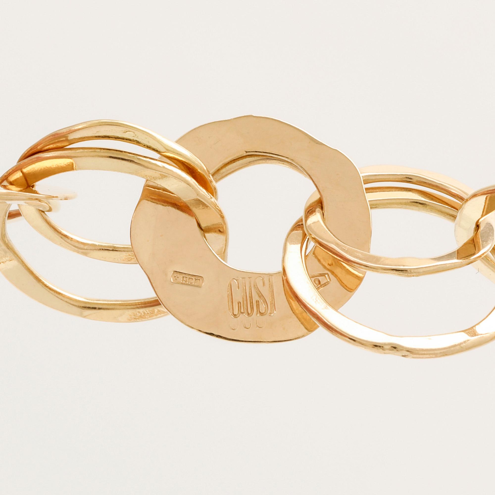 An 18K gold necklace by Cusi Italy.