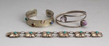 ARMBAND 3 st, silver, bla Gussi, 1950-tal. Total vikt ca 69 gram.