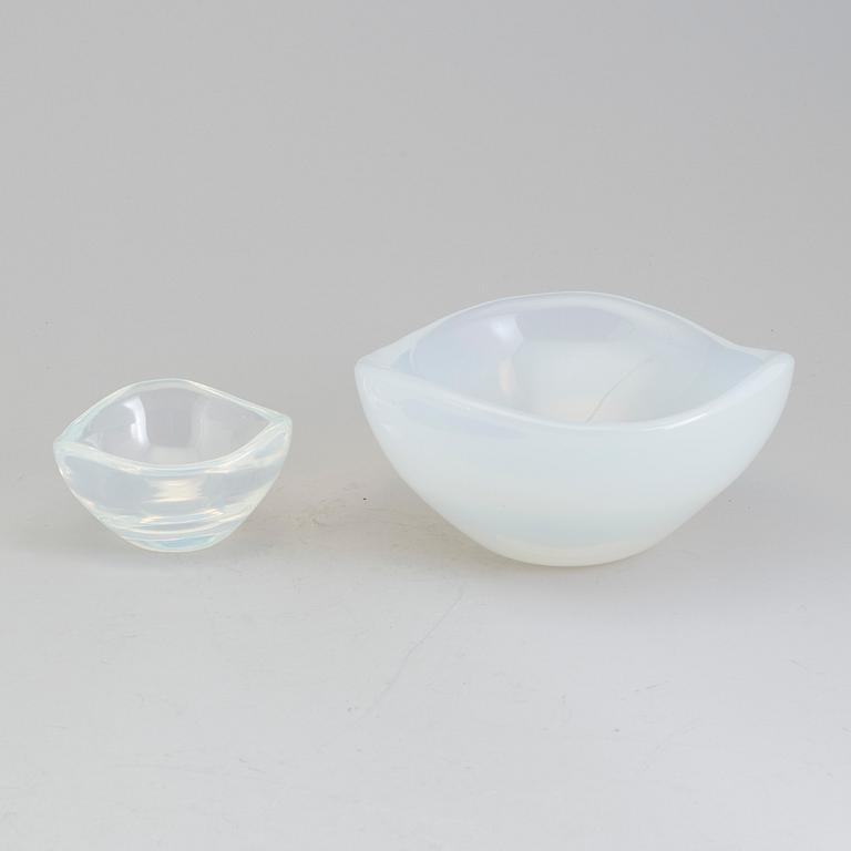 Two glass bowls 'Selena' by Sven Palmquist, Orrefors.