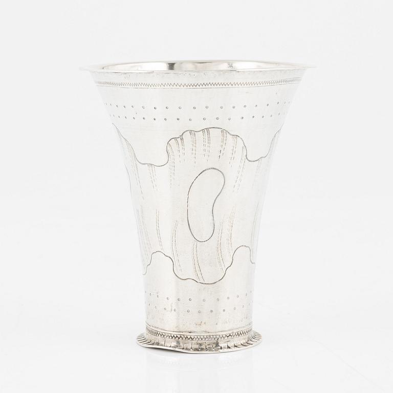 A Swedish 18th Century silver beaker, Peter Falk, Skara 1769.