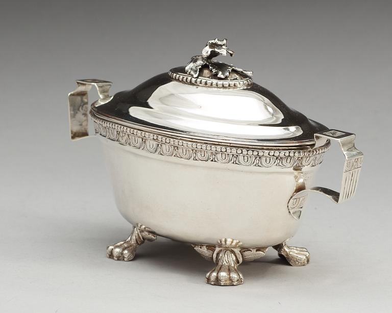 A Swedish 18th century silver bowl and cover, makers mark of Petter Eneroth, Stockholm 1779.