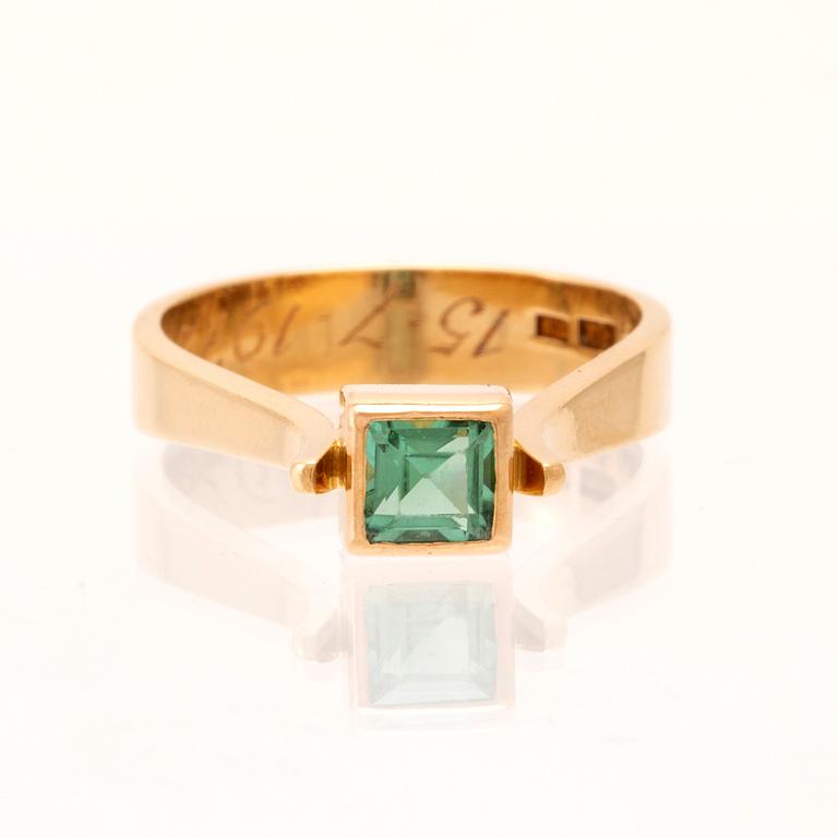 Rey Urban, ring in 18K gold with a square step-cut green tourmaline, Stockholm 1967.