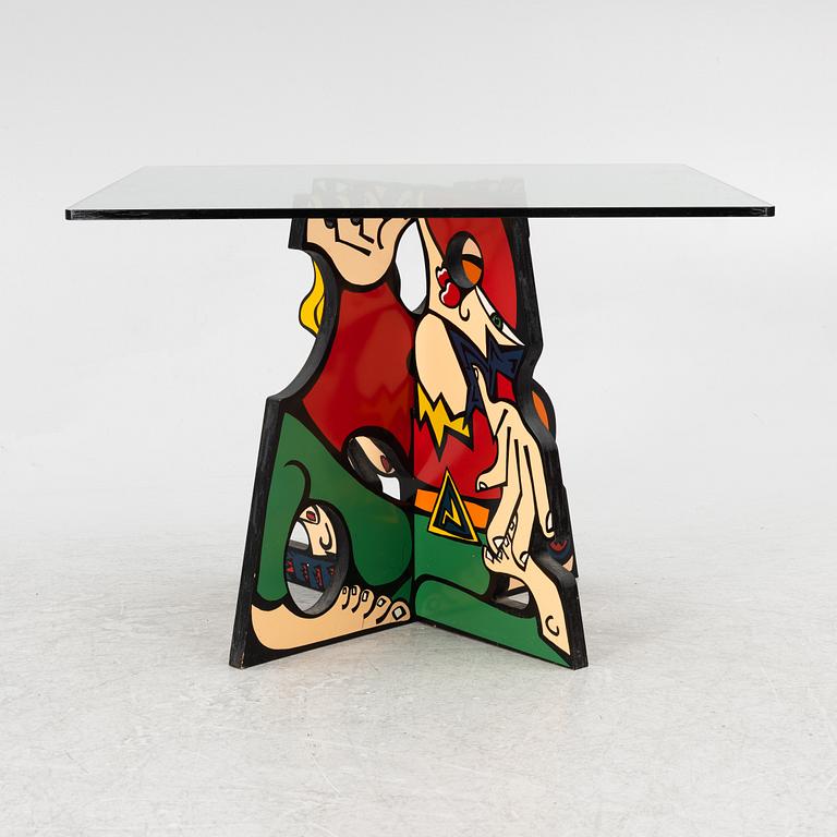 Frédéric Iriarte, a coffee table.