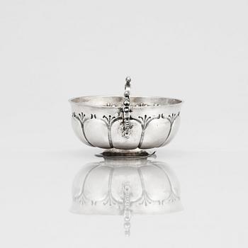 Baltzar Ekström, brännvinsskål, silver, Halmstad 1706. Karolinsk barock.