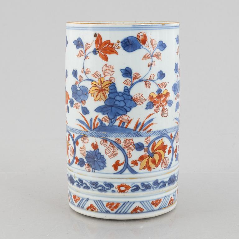 Mugg, porslin, Kina, Qingdynastin, Kangxi (1662-1722).